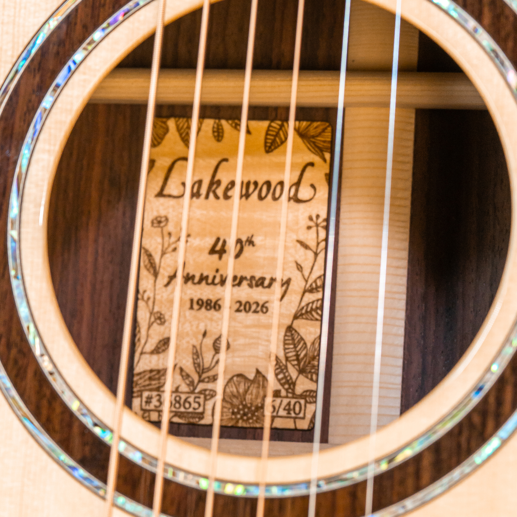 40 ans de Lakewood Guitars – Le modèle anniversaire